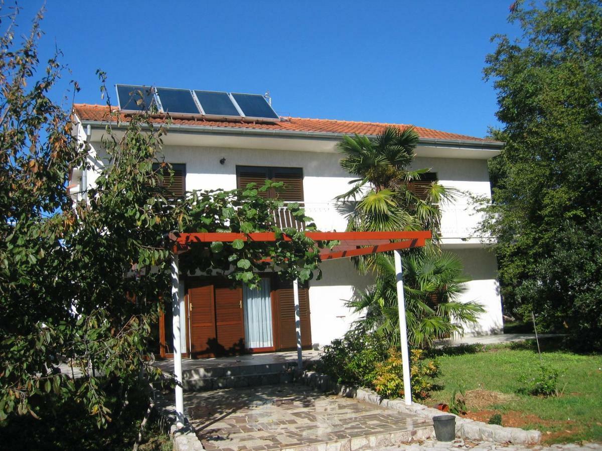 Apartments Cerovic Malinska Exterior photo